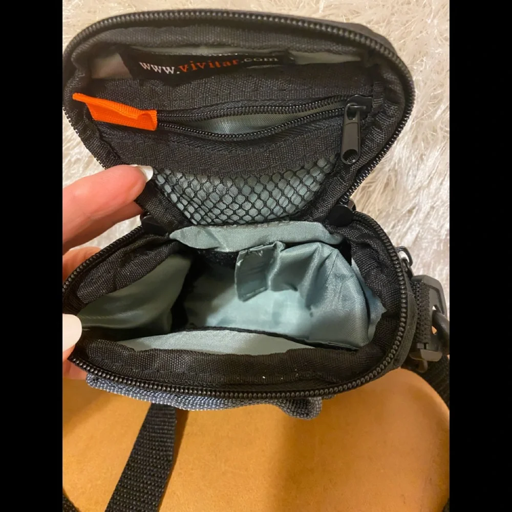 Small Vivitar camera case